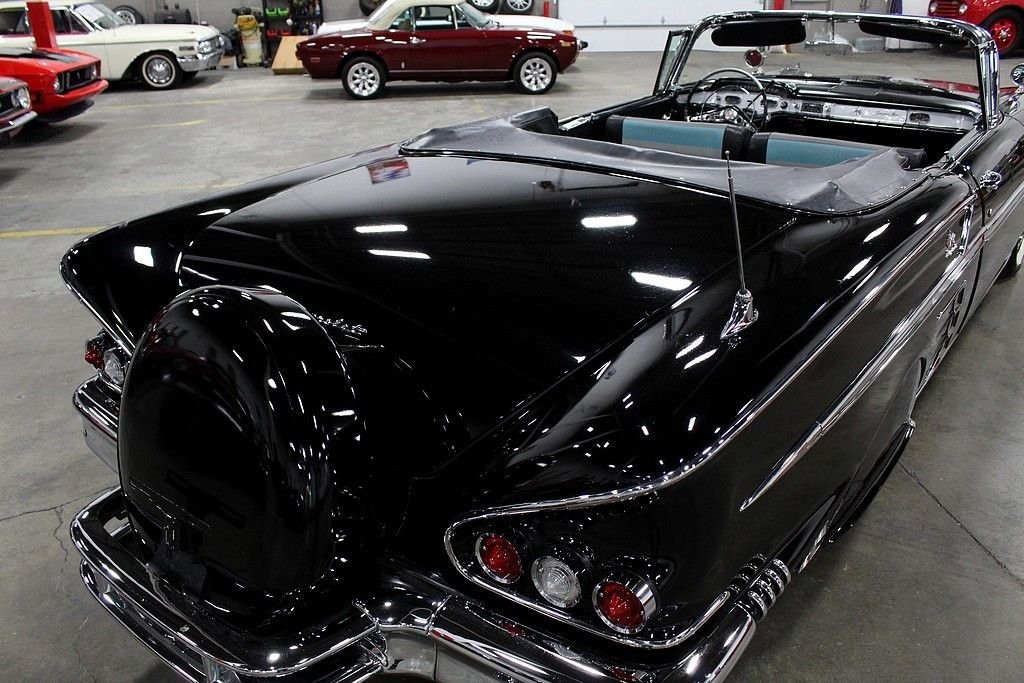 1958 Chevrolet Impala photo 11
