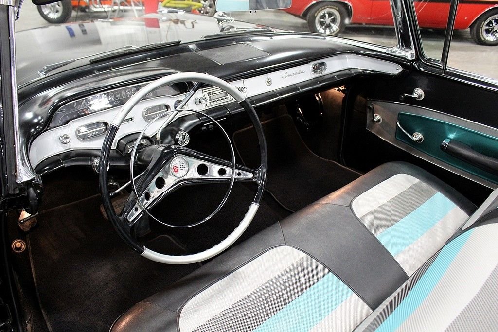1958 Chevrolet Impala photo 17