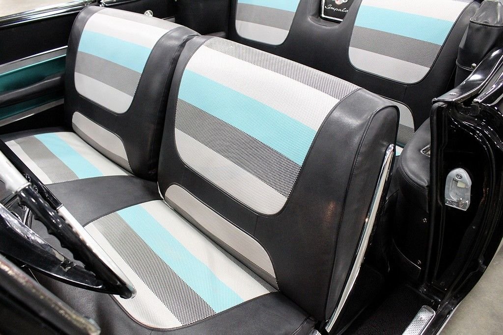 1958 Chevrolet Impala photo 18