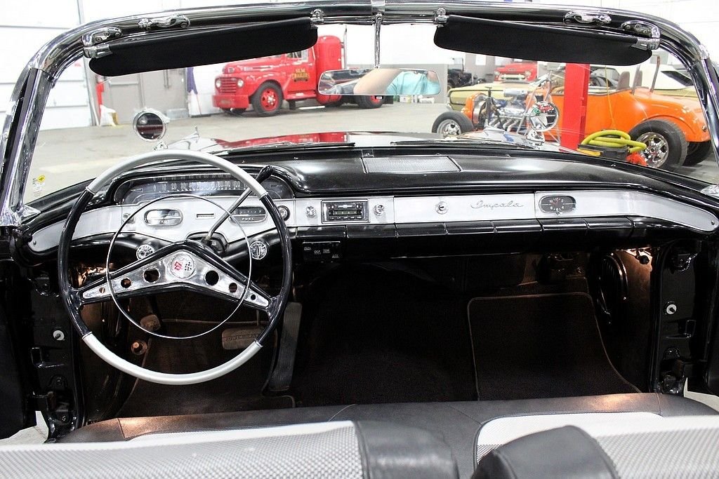 1958 Chevrolet Impala photo 20