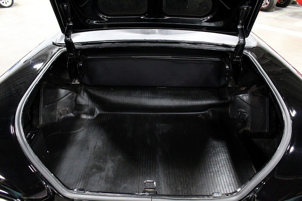 1958 Chevrolet Impala photo 35