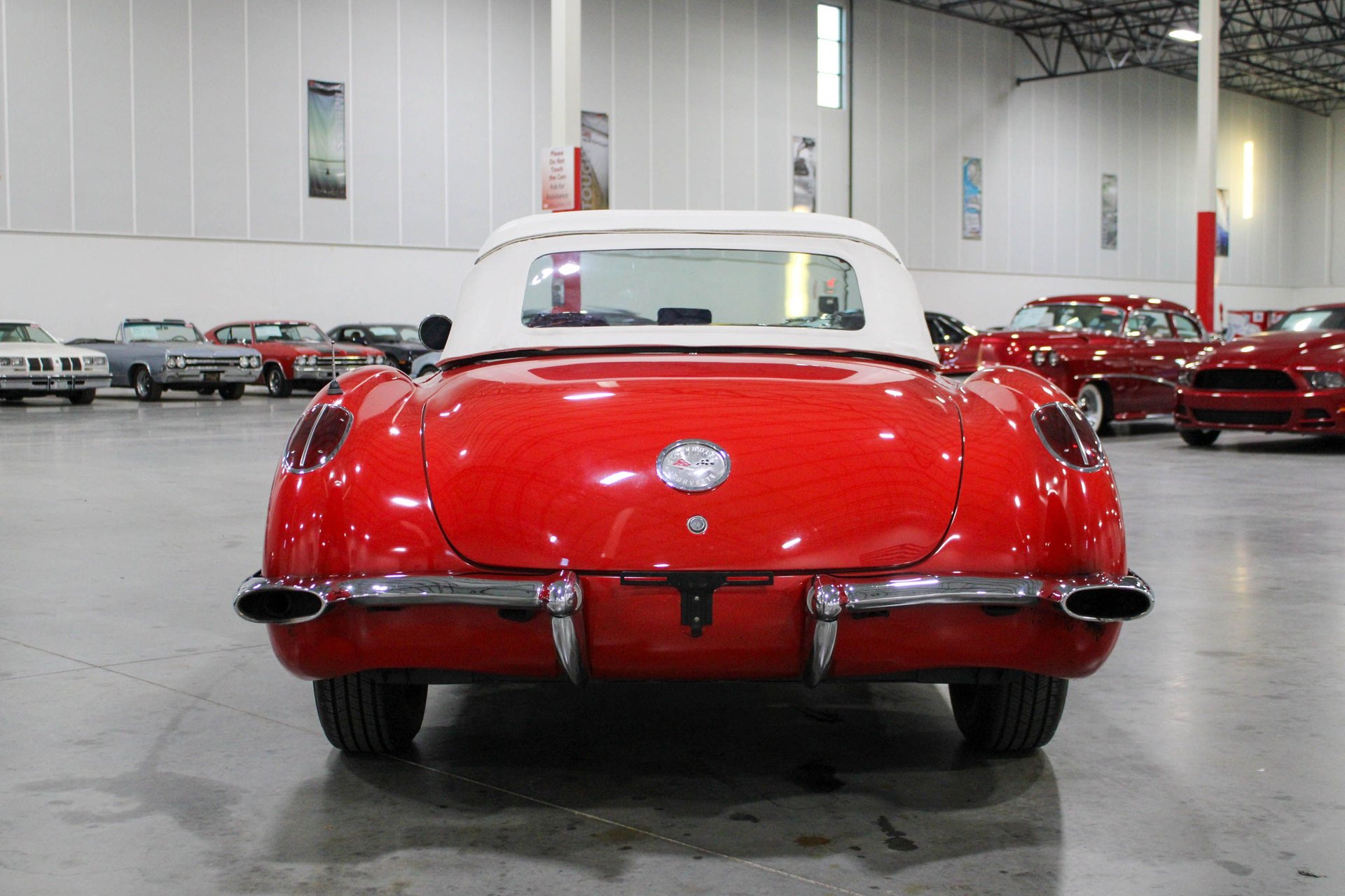 1960 Chevrolet Corvette photo 19