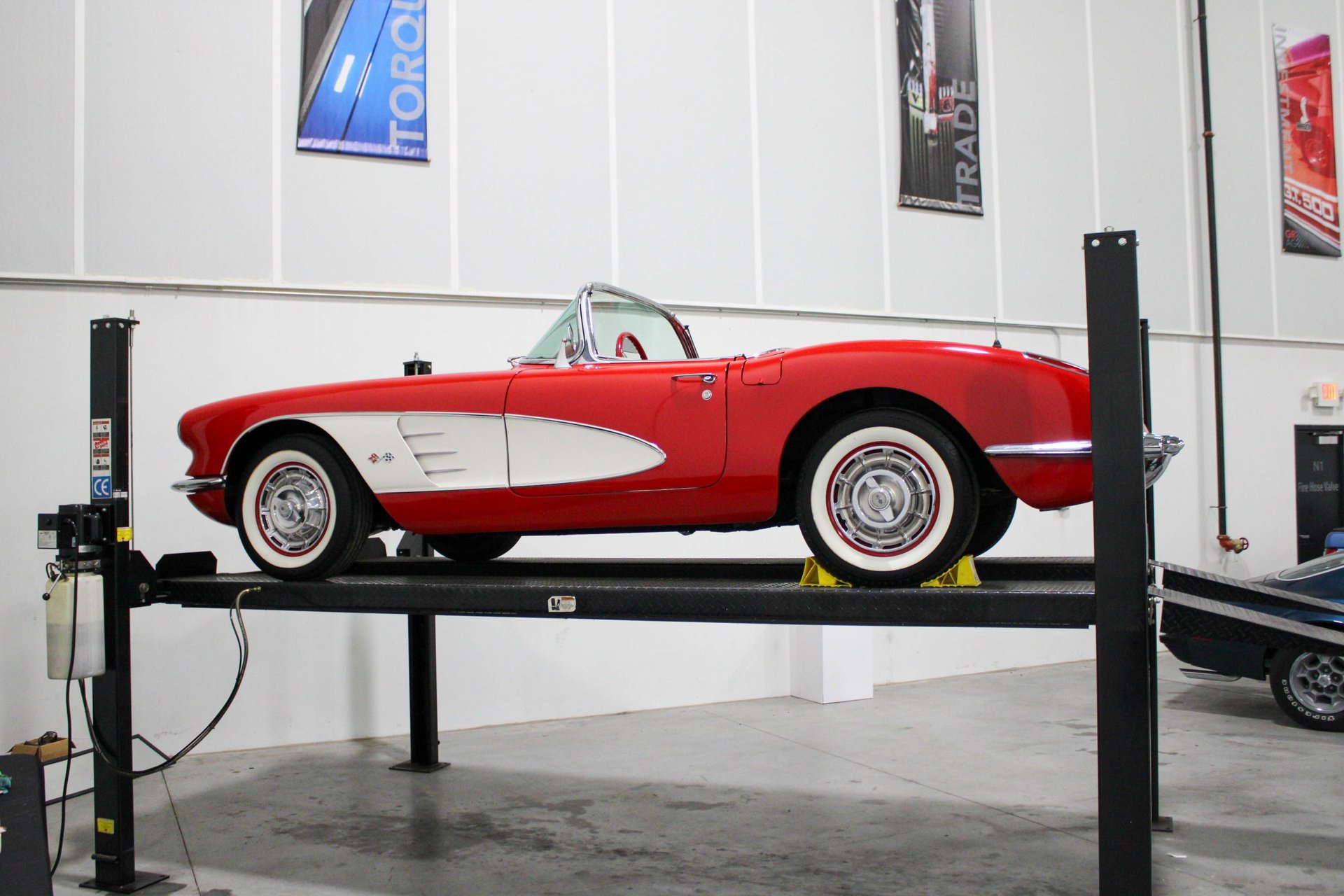 1960 Chevrolet Corvette photo 83