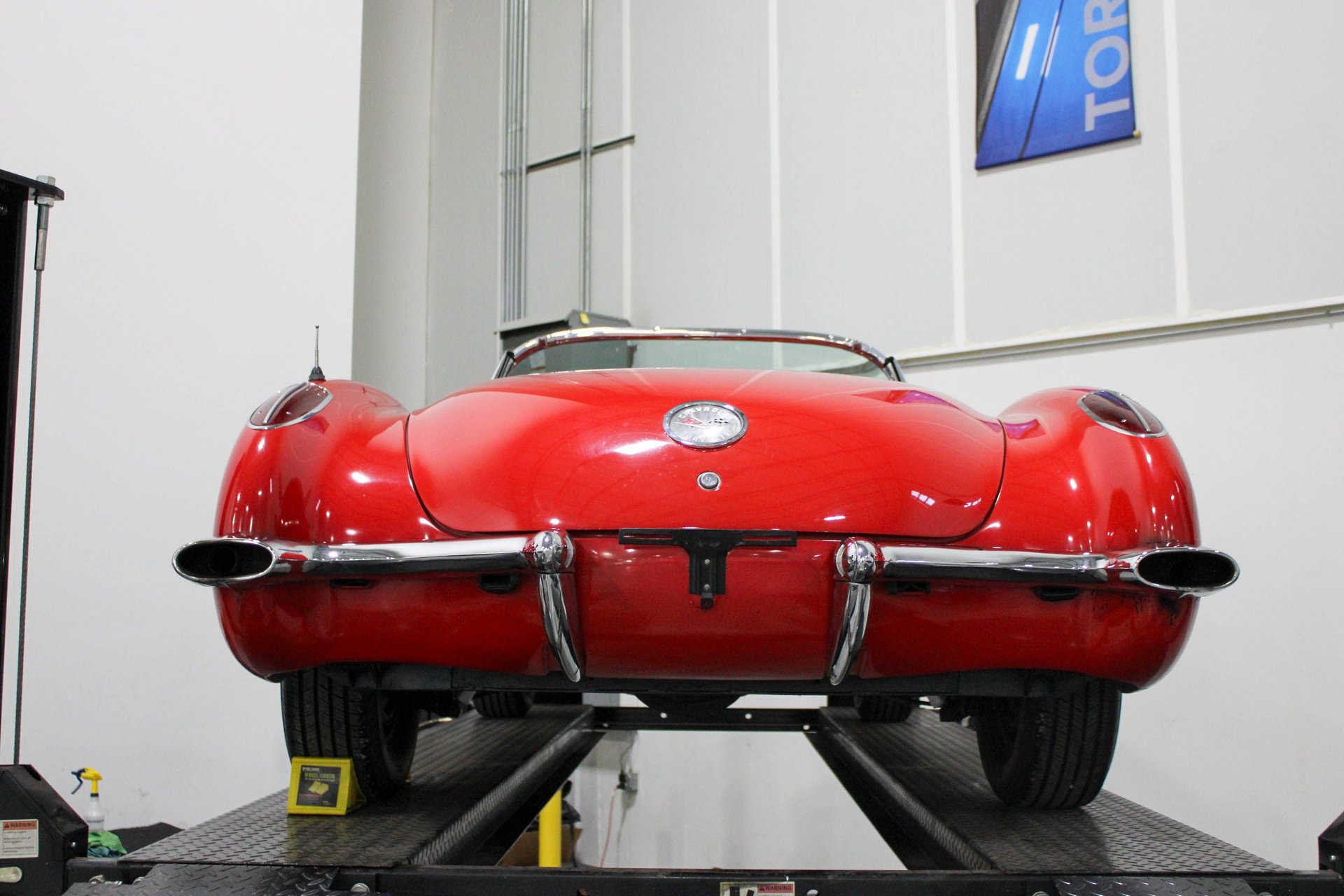 1960 Chevrolet Corvette photo 108