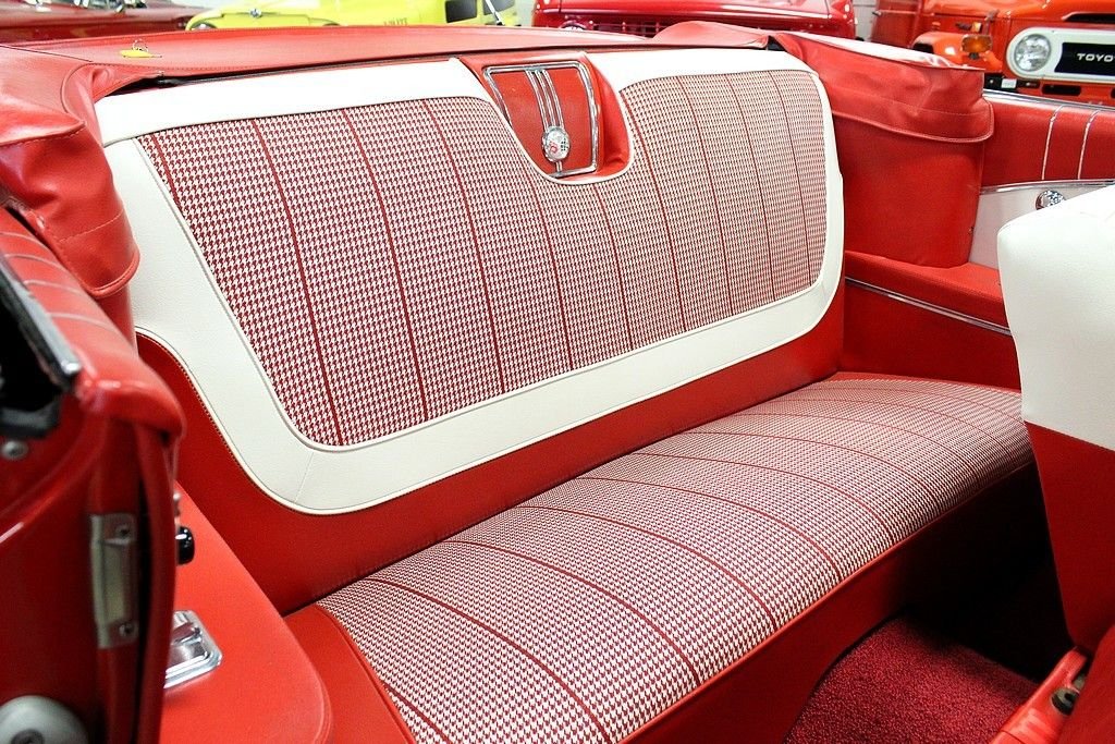1960 Chevrolet Impala Convertible photo 13