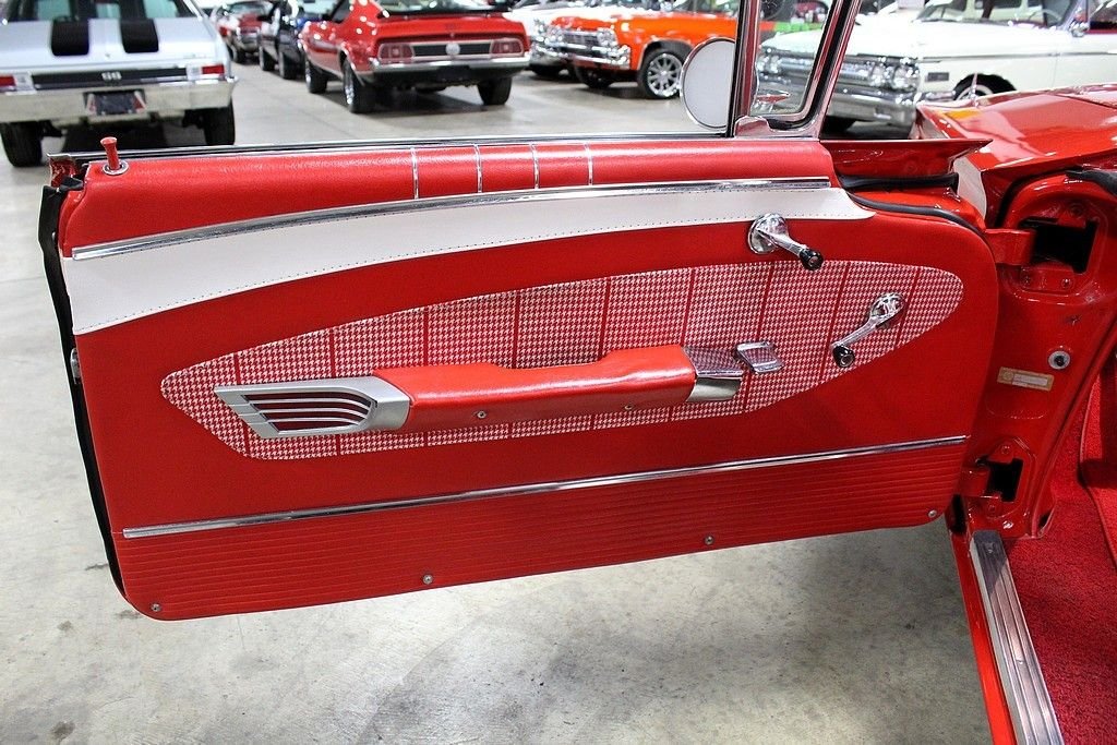1960 Chevrolet Impala Convertible photo 14