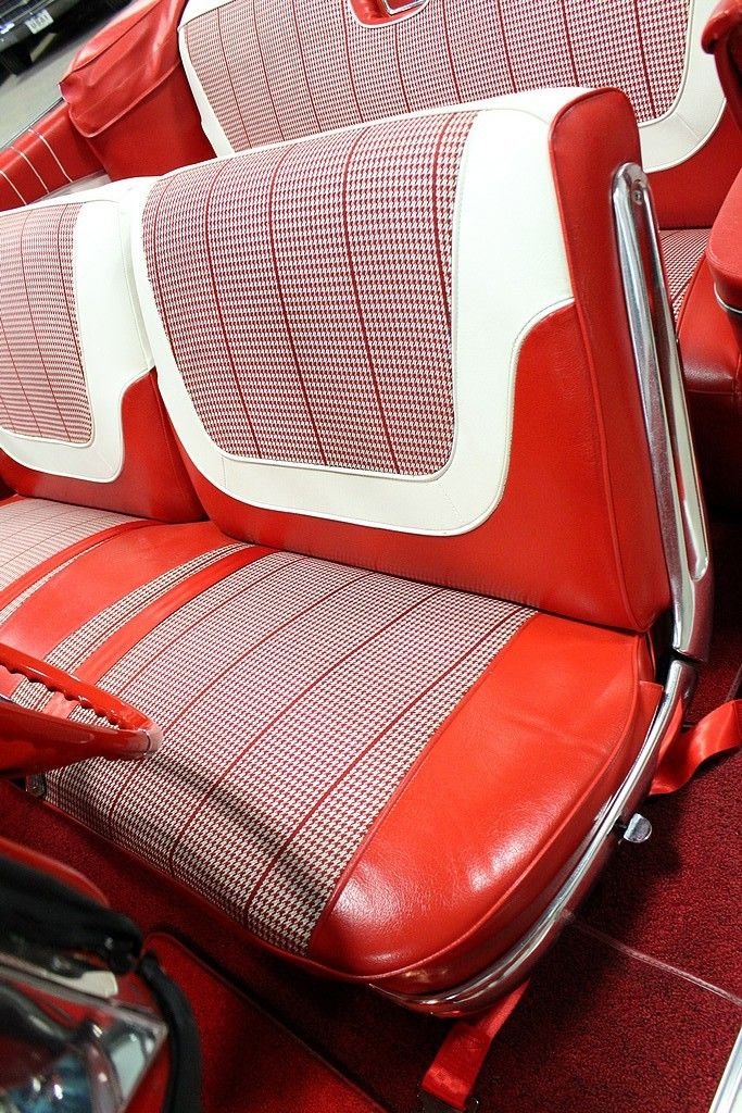 1960 Chevrolet Impala Convertible photo 32