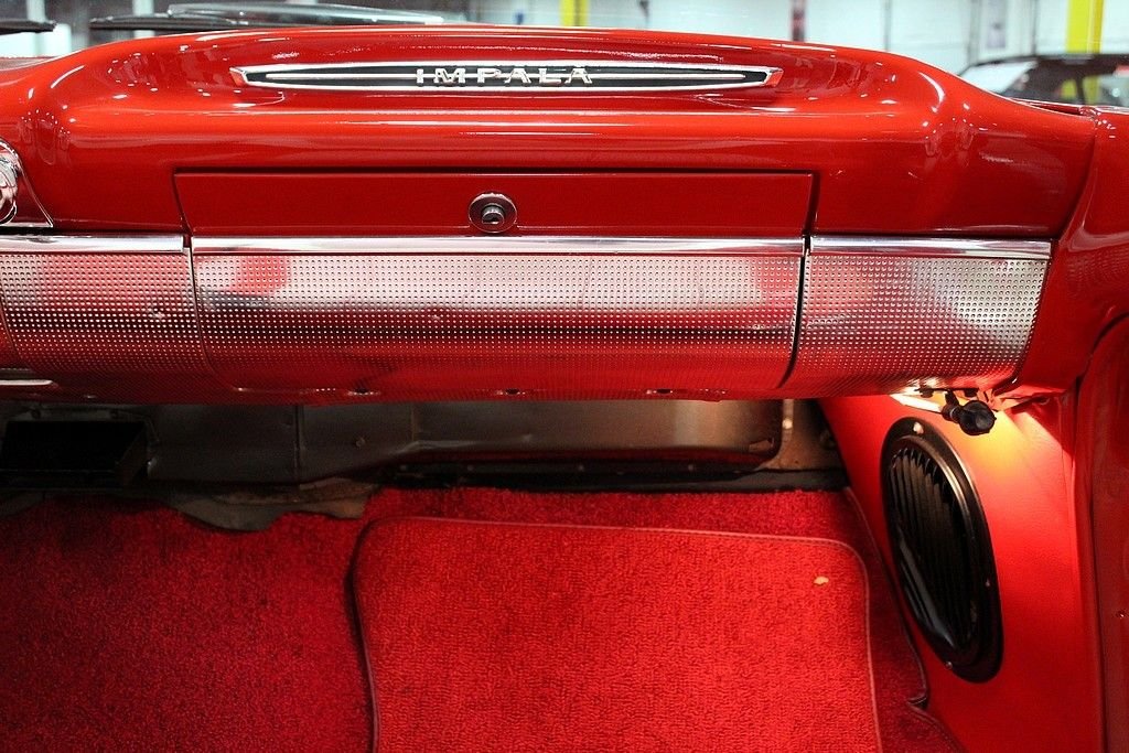 1960 Chevrolet Impala Convertible photo 41