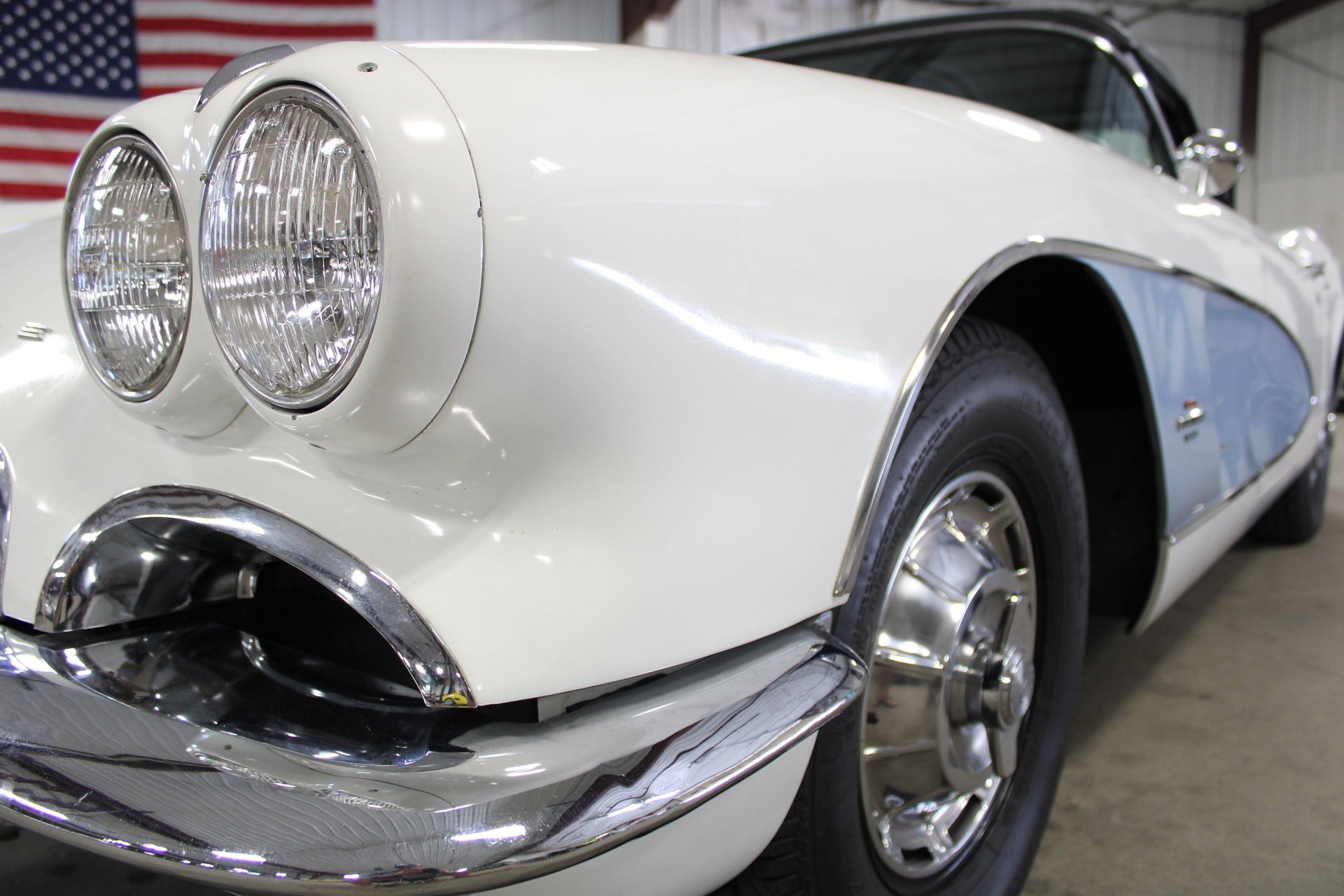 1961 Chevrolet Corvette photo 9