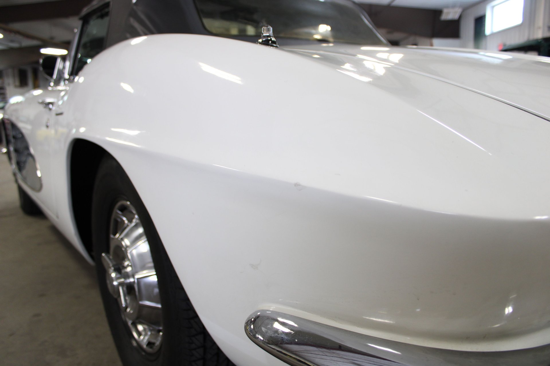 1961 Chevrolet Corvette photo 11