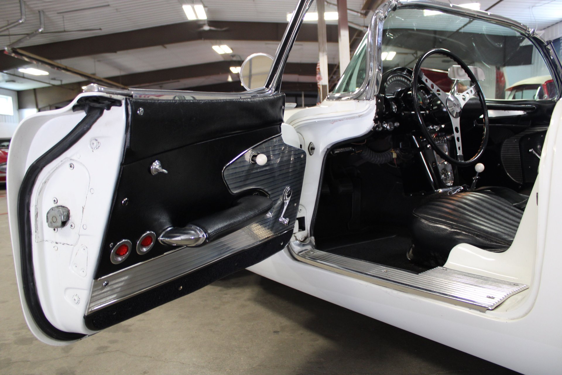 1961 Chevrolet Corvette photo 42