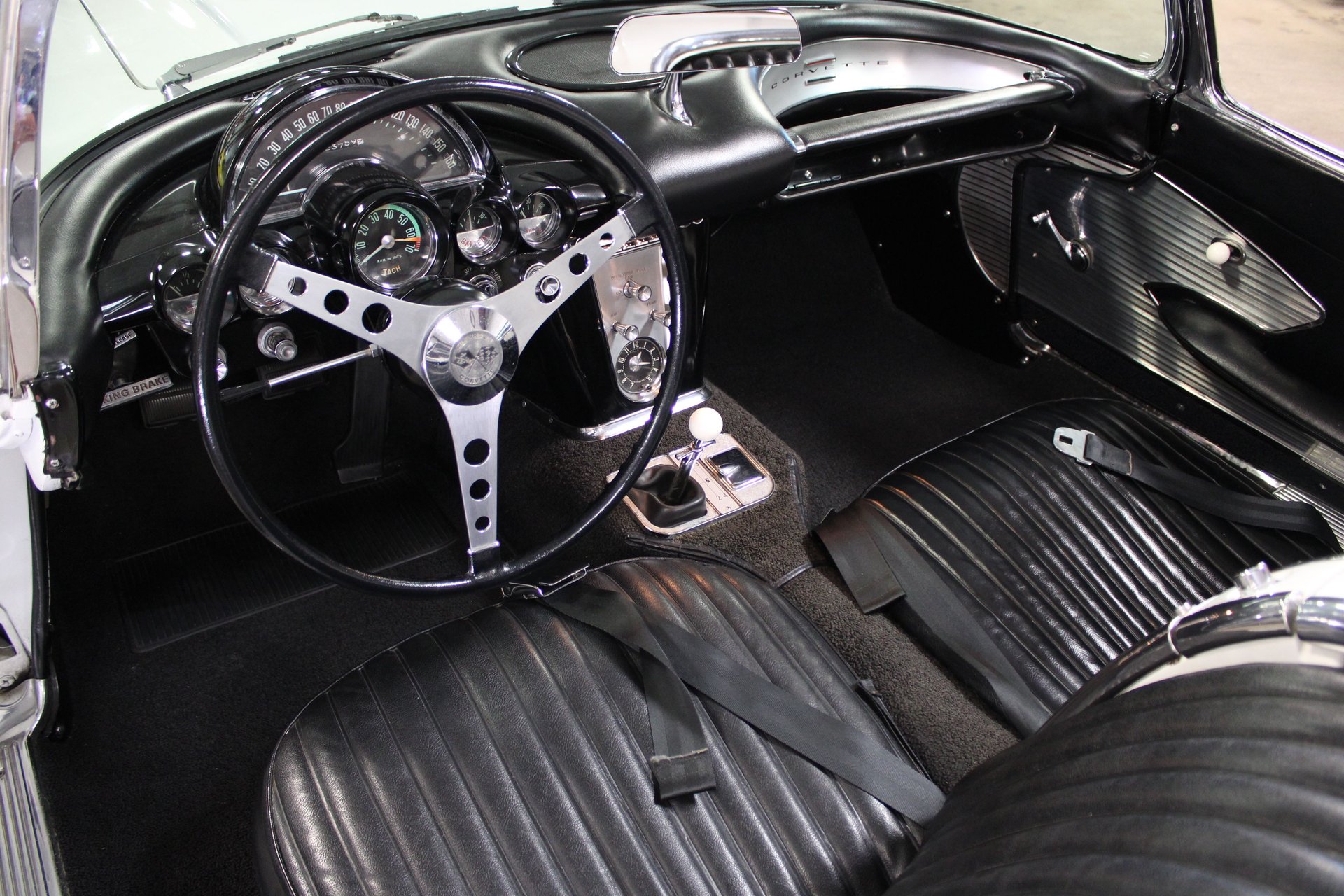 1961 Chevrolet Corvette photo 44