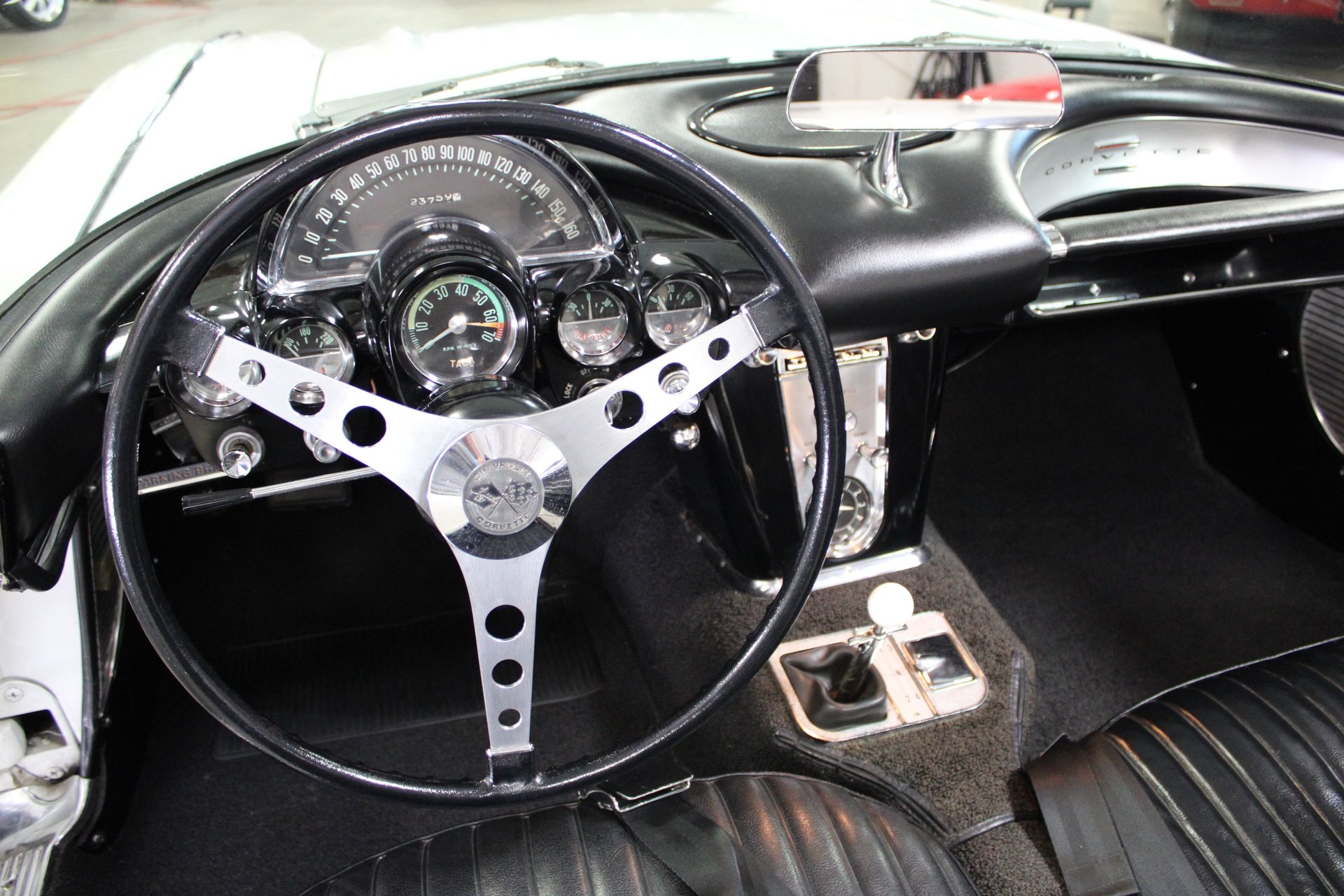 1961 Chevrolet Corvette photo 47