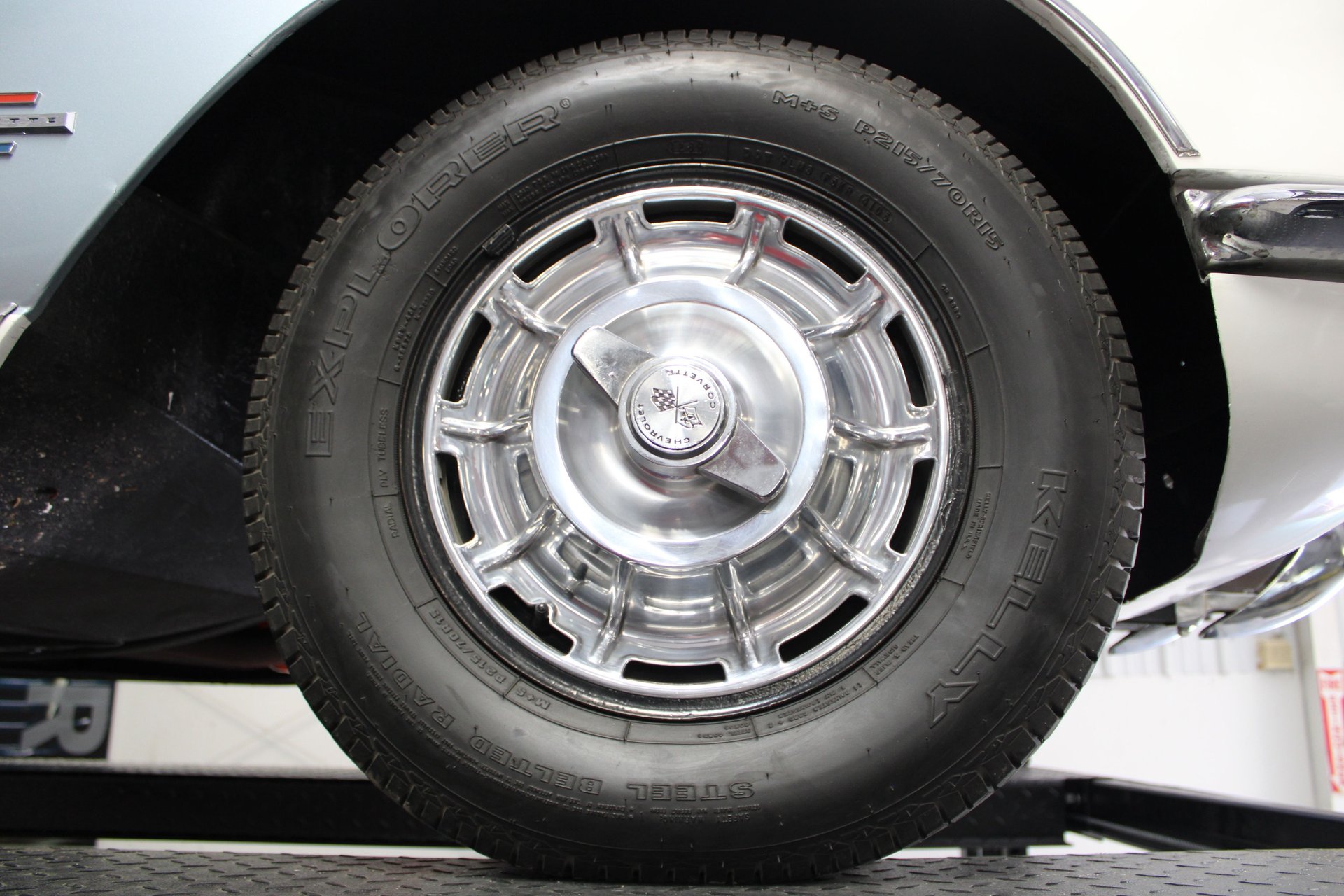 1961 Chevrolet Corvette photo 73