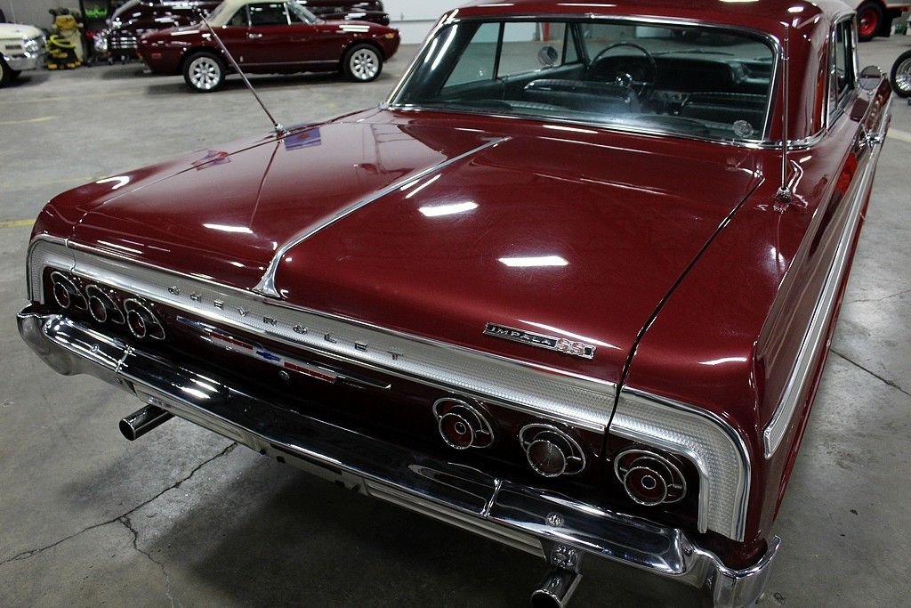 1964 Chevrolet Impala SS photo 11