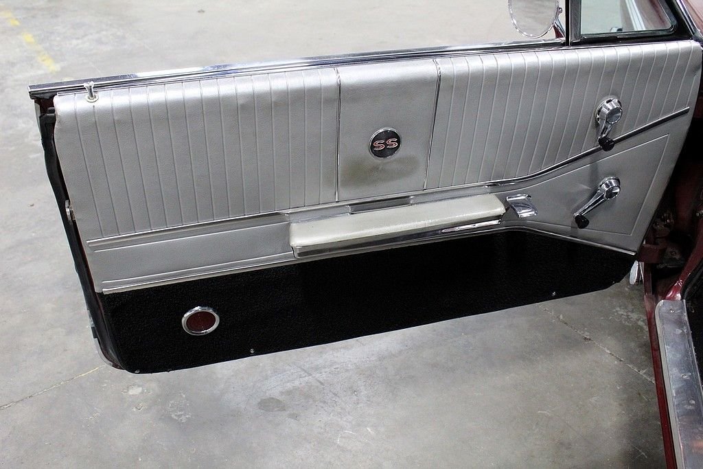 1964 Chevrolet Impala SS photo 16