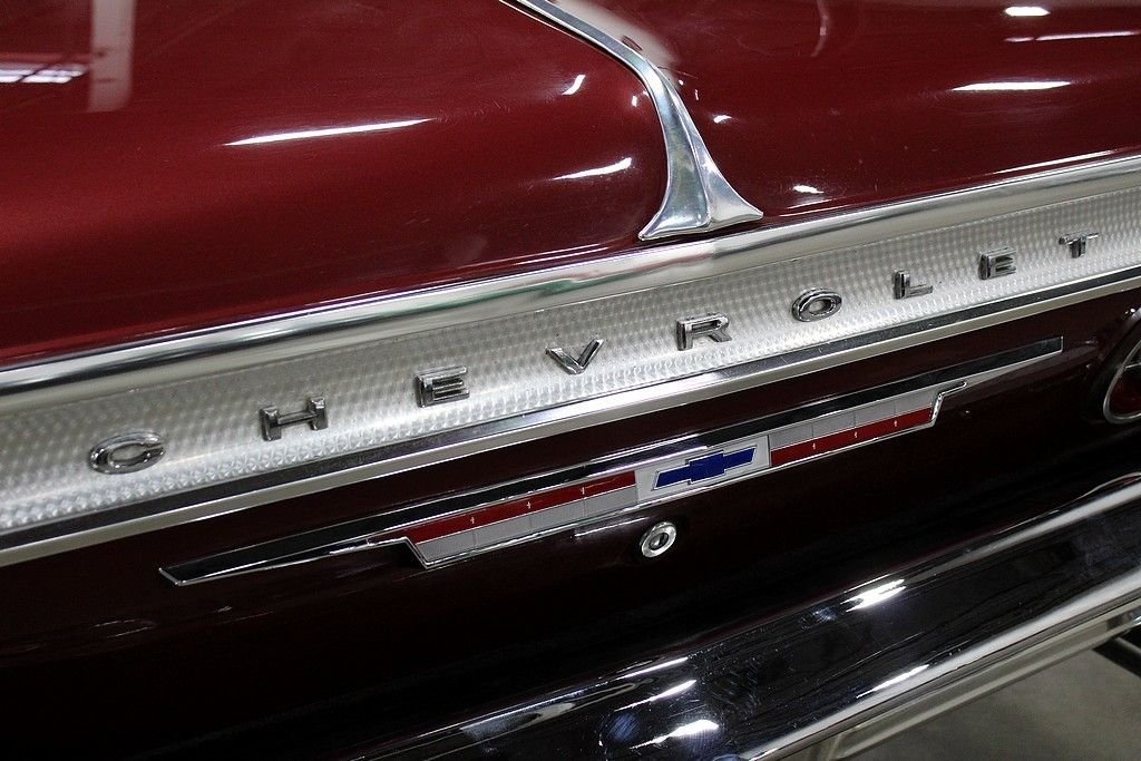 1964 Chevrolet Impala SS photo 25