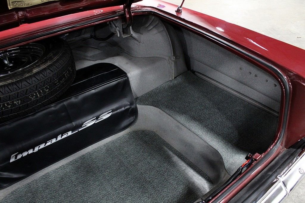 1964 Chevrolet Impala SS photo 39