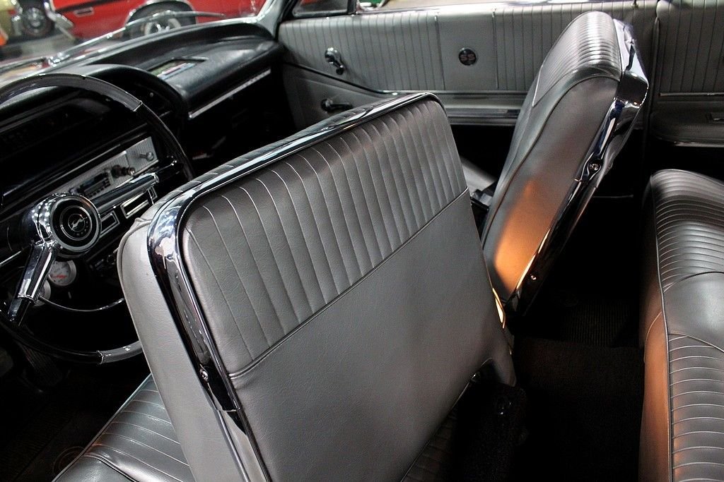 1964 Chevrolet Impala SS photo 43