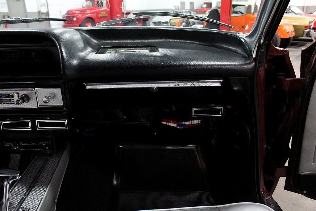 1964 Chevrolet Impala SS photo 47