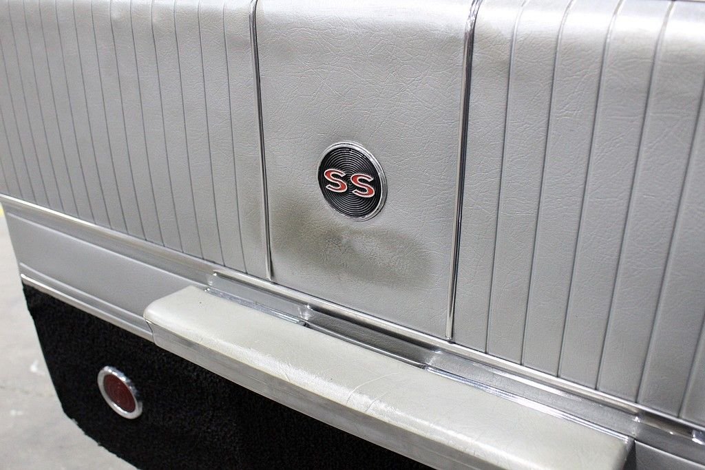 1964 Chevrolet Impala SS photo 50