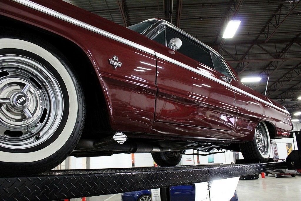 1964 Chevrolet Impala SS photo 91