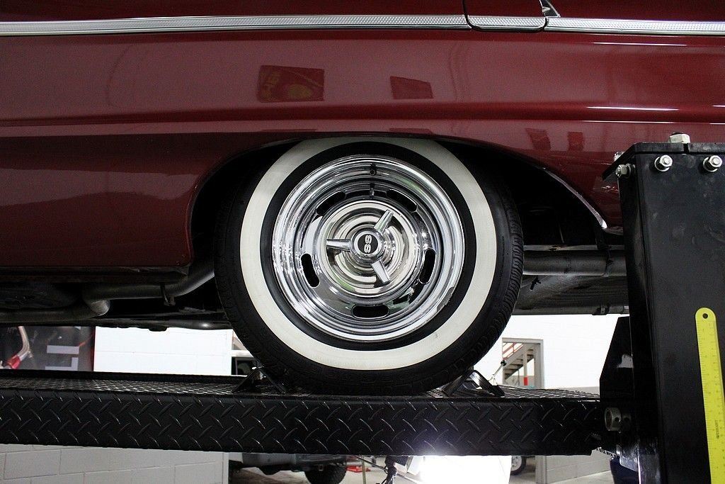 1964 Chevrolet Impala SS photo 92