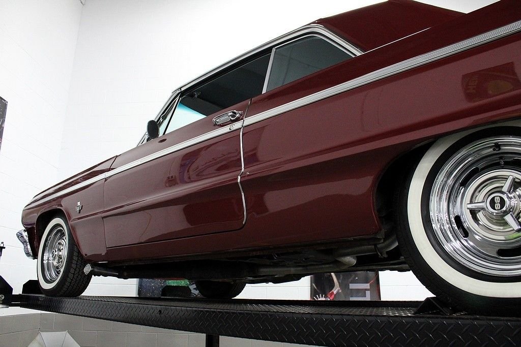 1964 Chevrolet Impala SS photo 93