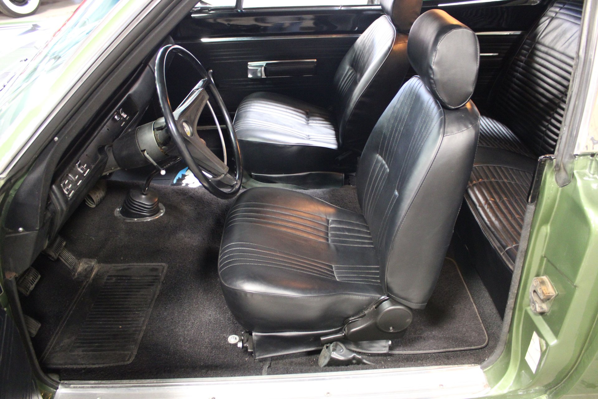 1969 Plymouth Roadrunner photo 30